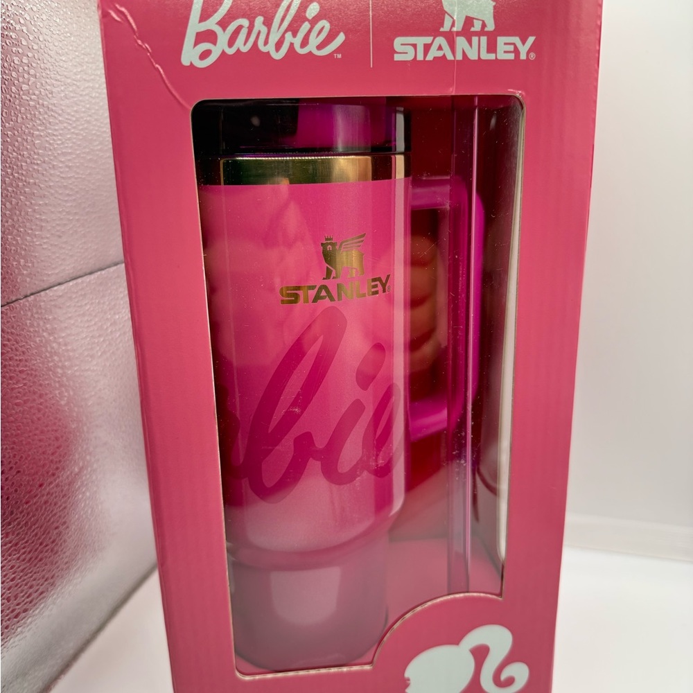 New Stanley x Barbie Edition Icon 40oz Quencher Pink Tumbler NIB